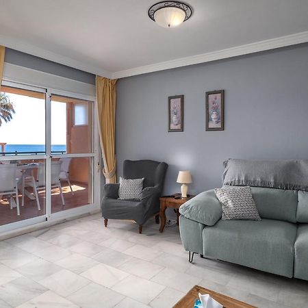 Fantastic Beachfront Apartment Estepona Exterior foto